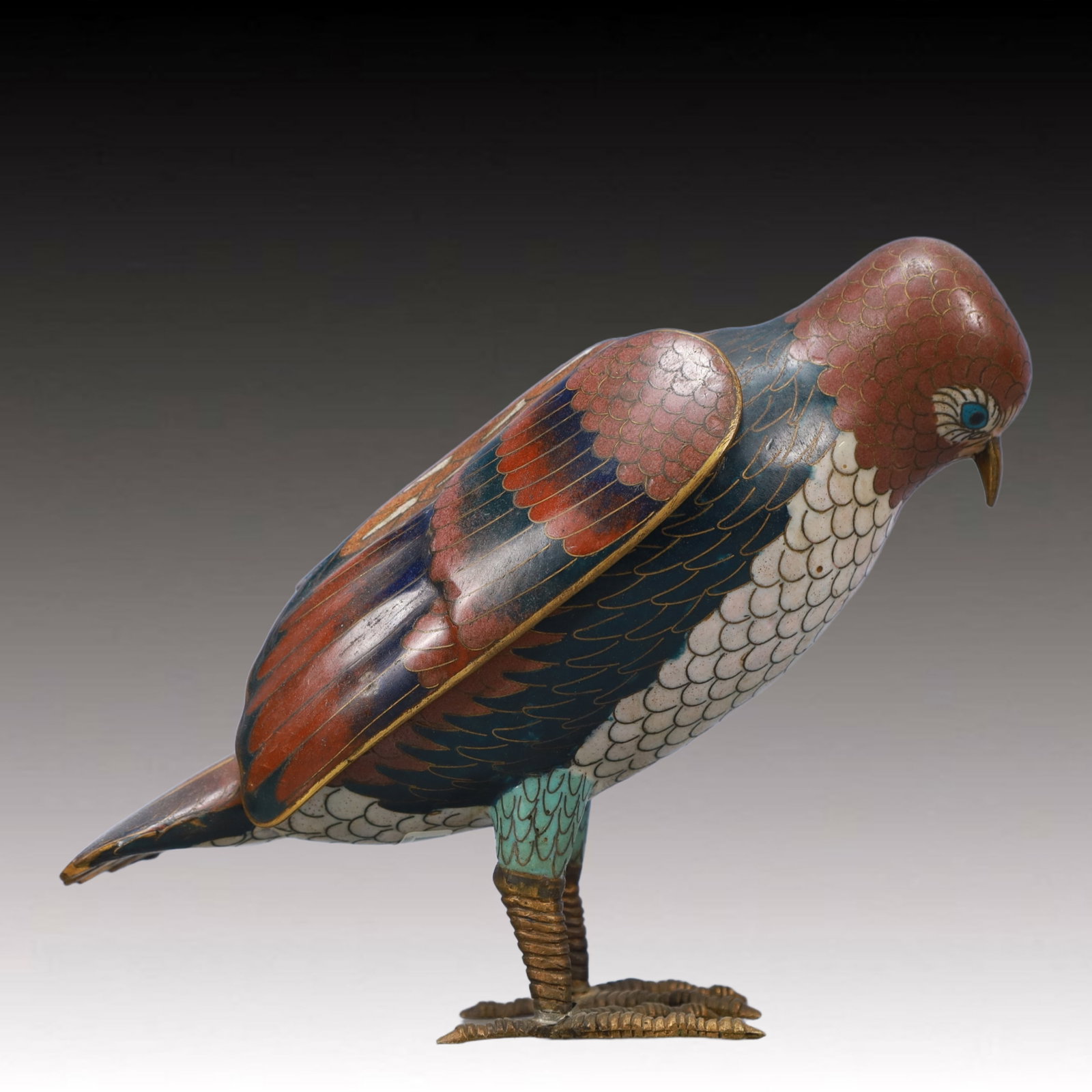 An Exquisite Cloisonne Owl Ornament: An Exquisite Cloisonne Owl Ornament,Qing Dynasty, China,Size:8.7inx3.1inx6.3inWeight:450g 景泰蓝猫头鹰摆件,中国清代
