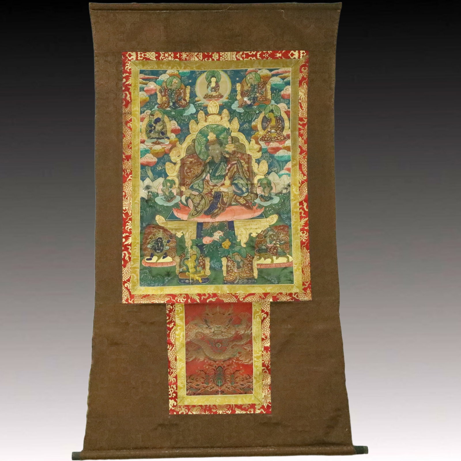 A Rare Brocade Painted Color Statue of Padma Sambhava Tangka: A Rare Brocade Painted Color Statue of Padma Sambhava Tangka,Qing Dynasty, China,Size:35.8inx61in 织锦彩绘莲花生大士像唐卡,È