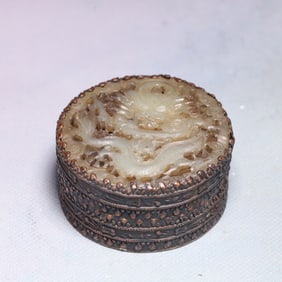 An Exquisite Silver Inlaid White Jade Dragon Pattern Box