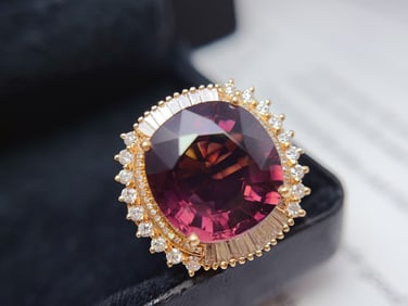 A Exquisite 18k Gold Inlaid 9.75ct Natural Tourmaline Ring,Inlaid Diamond