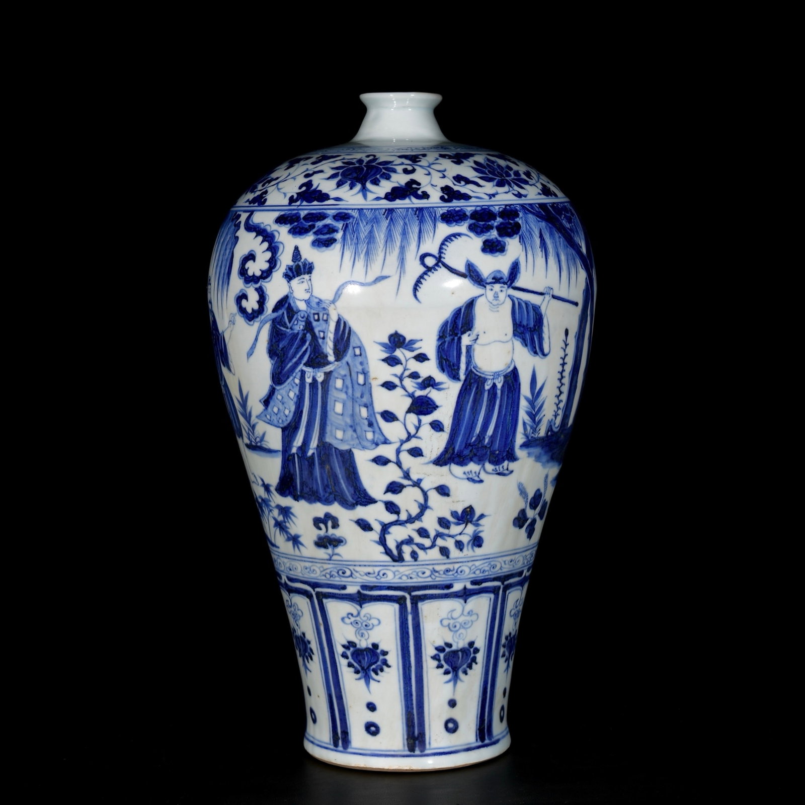 A Huge Blue and White Character and Story Pattern Vase: A Huge Blue and White Character and Story Pattern Vase,Yuan Dynasty,China,Size:16.9inx10.2in 青花人物故事纹瓶,中国元代