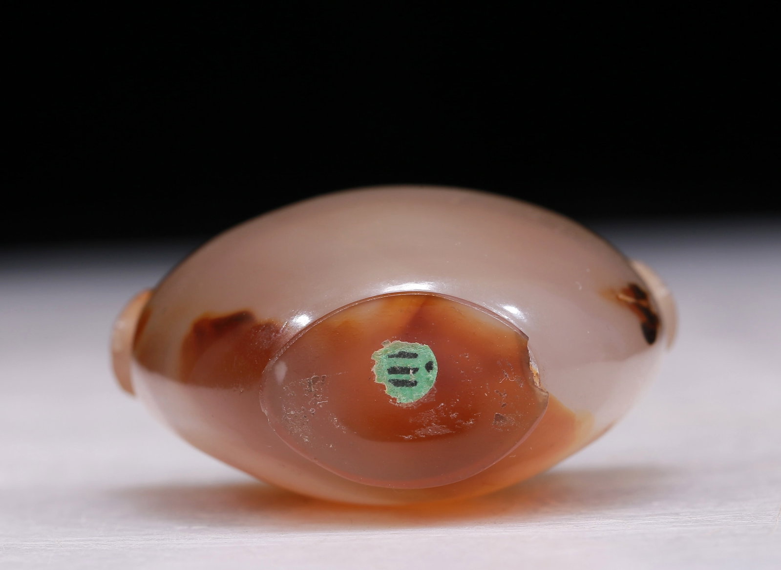 A Precious Agate Beast-Handled Snuff Bottle - 8