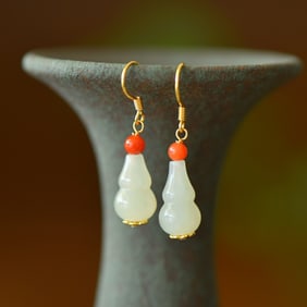 A Pair of Exquisite Sterling Silver-Gold Plated Inlaid White Jade Gourd Earrings,Inlaid Agate