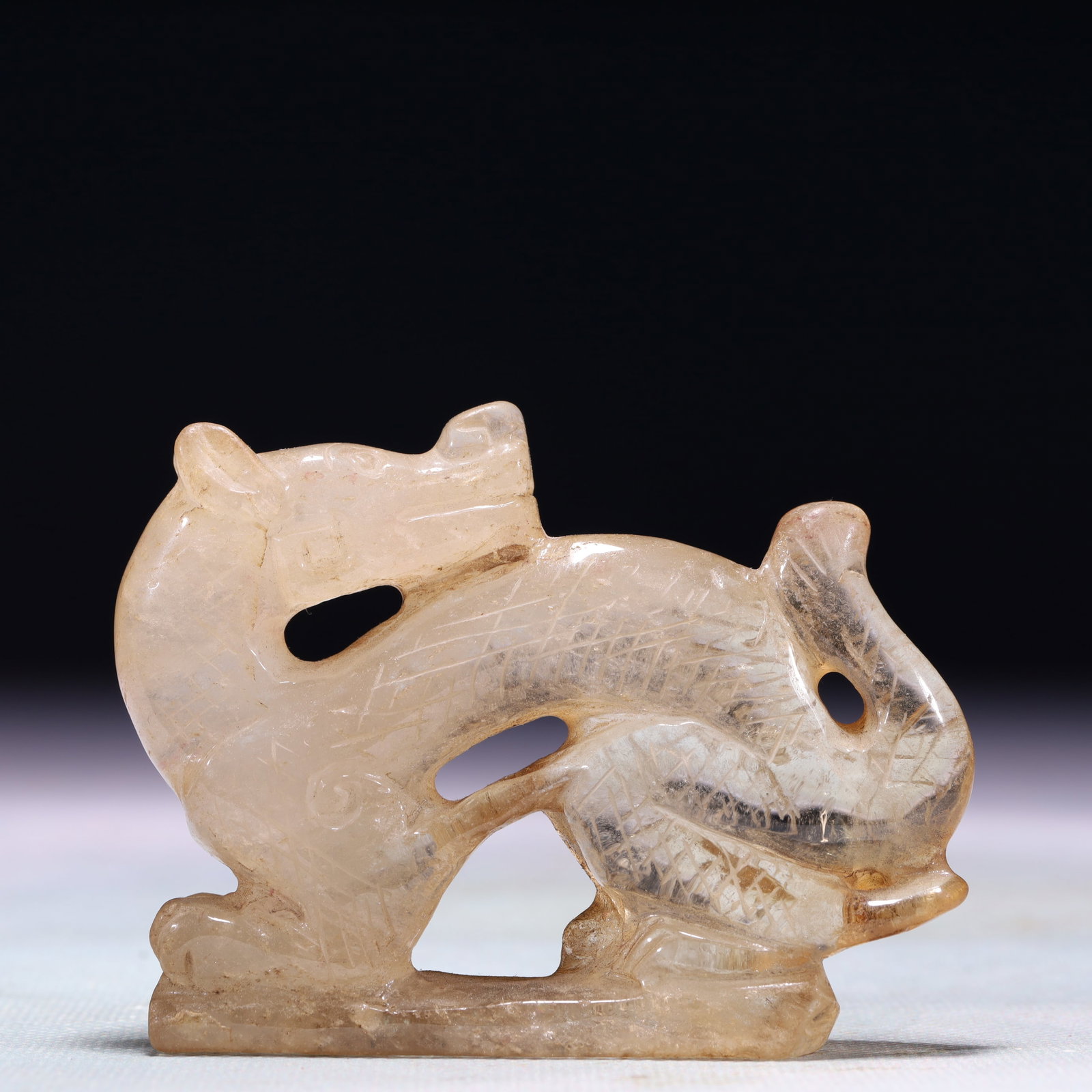 An Exquisite Crystal Dragon Ornament: An Exquisite Crystal Dragon Ornament,Qing Dynasty,China,Size:3.5inx0.8inx2.6in,Weight:144.7g 水晶龙摆件,中国清代