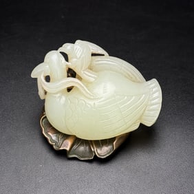 An Exquisite White Jade Bird Pattern Goose Hand Piece