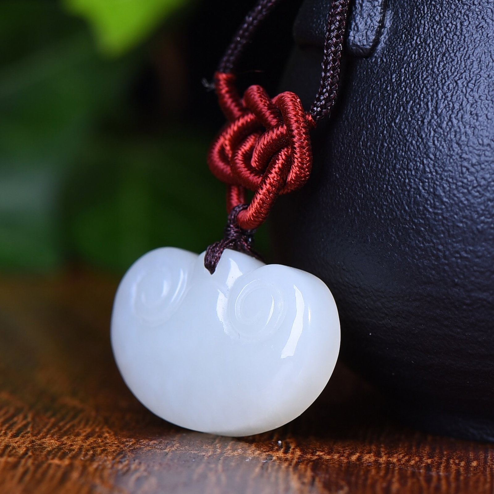 An Exquisite White Jade Pendant - 3