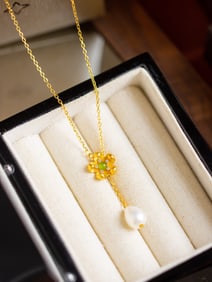 An Exquisite Sterling Silver-Gold Plated Inlaid Pearls Pendant, Inlaid Diamond and Jasper