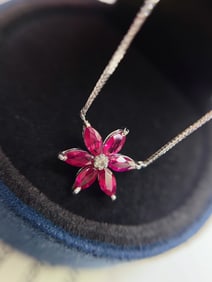 A Exquisite 18k Gold Inlaid 1.40ct Natural Ruby Pendant,Inlaid Diamond