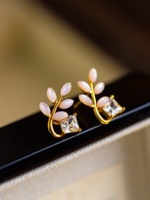 A Pair of Exquisite Sterling Silver-Gold Plated Inlaid Shell Diamond Earrings