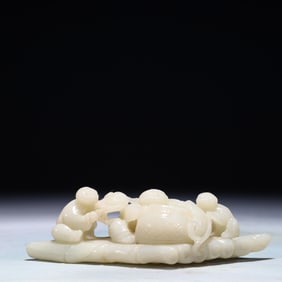 An Exquisite White Jade Figure Ornament