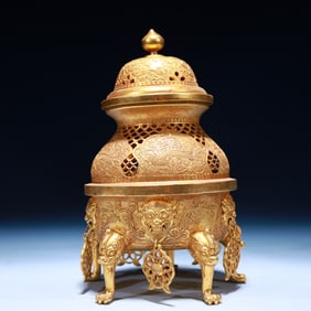 An Exquisite Gilt Bronze Dragon Pattern Beast Legs Censer