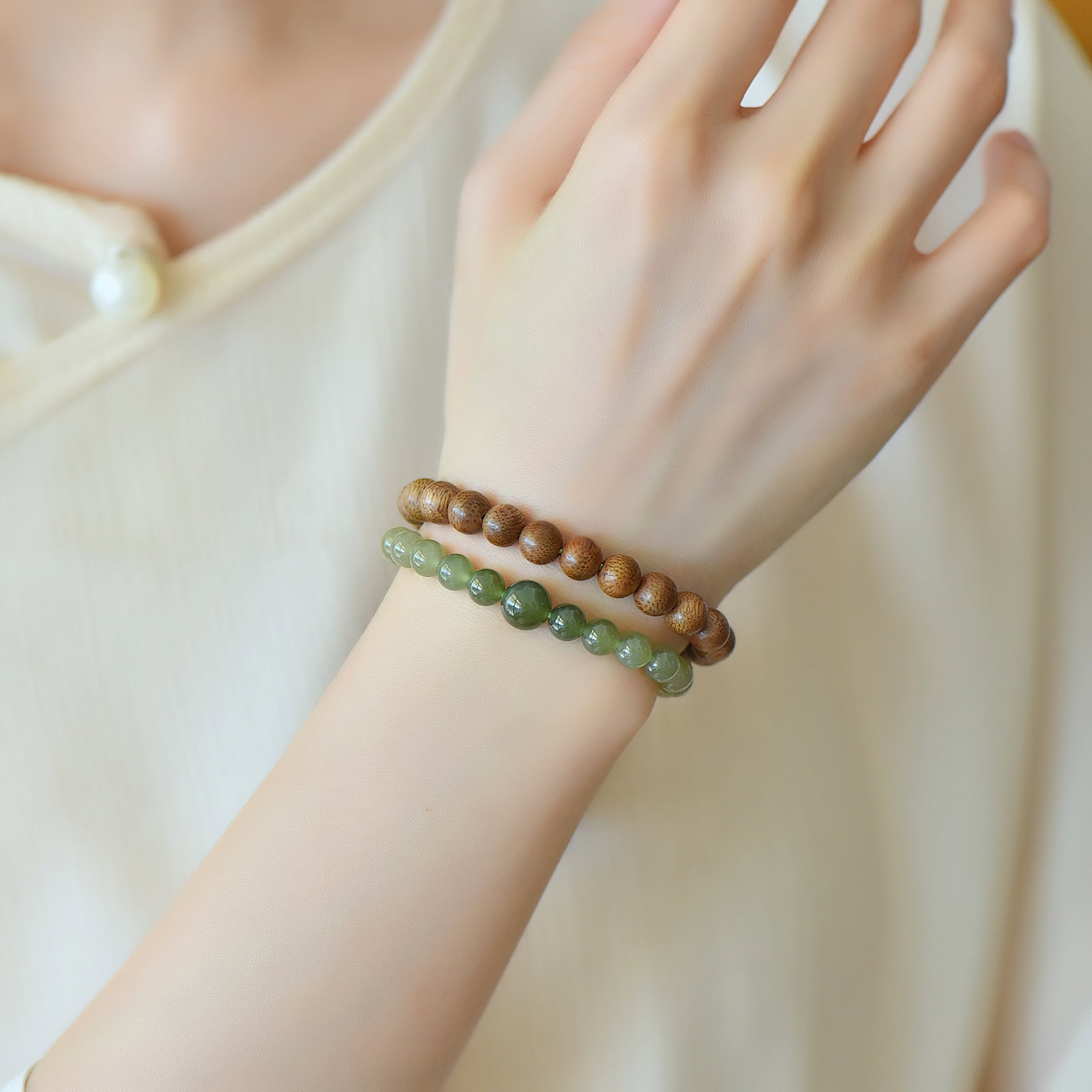 An Exquisite Greenish Jade Eaglewood Bracelets: An Exquisite Greenish Jade Eaglewood Bracelets,Size:6mm 青白玉沉香木手串