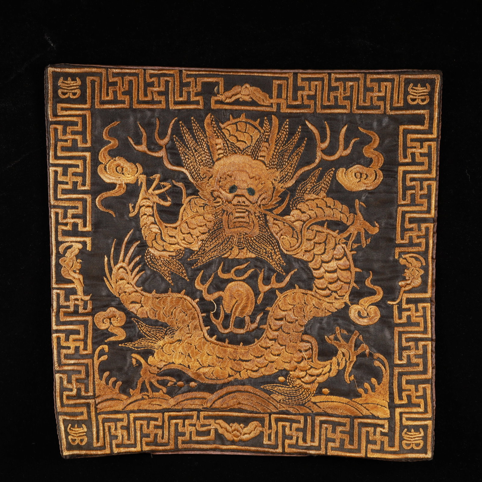 An Exquisite Embroidery Dragon Pattern Civil Official Rank Badges: An Exquisite Embroidery Dragon Pattern Civil Official Rank Badges,Qing Dynasty, China,Size:10.2inx10.2in 刺绣龙官补,中国清代