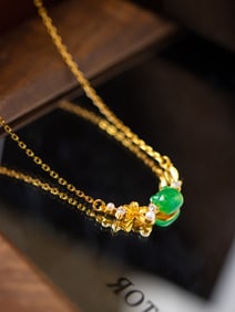 An Exquisite Sterling Silver-Gold Plated Inlaid Jadeite Pendant, Inlaid Diamond and Pearls
