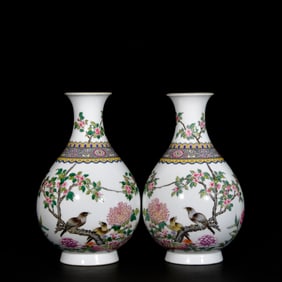 A Pair of Exquisite Enamel Painted Gold Flower and Bird Pattern Vases,With Poem