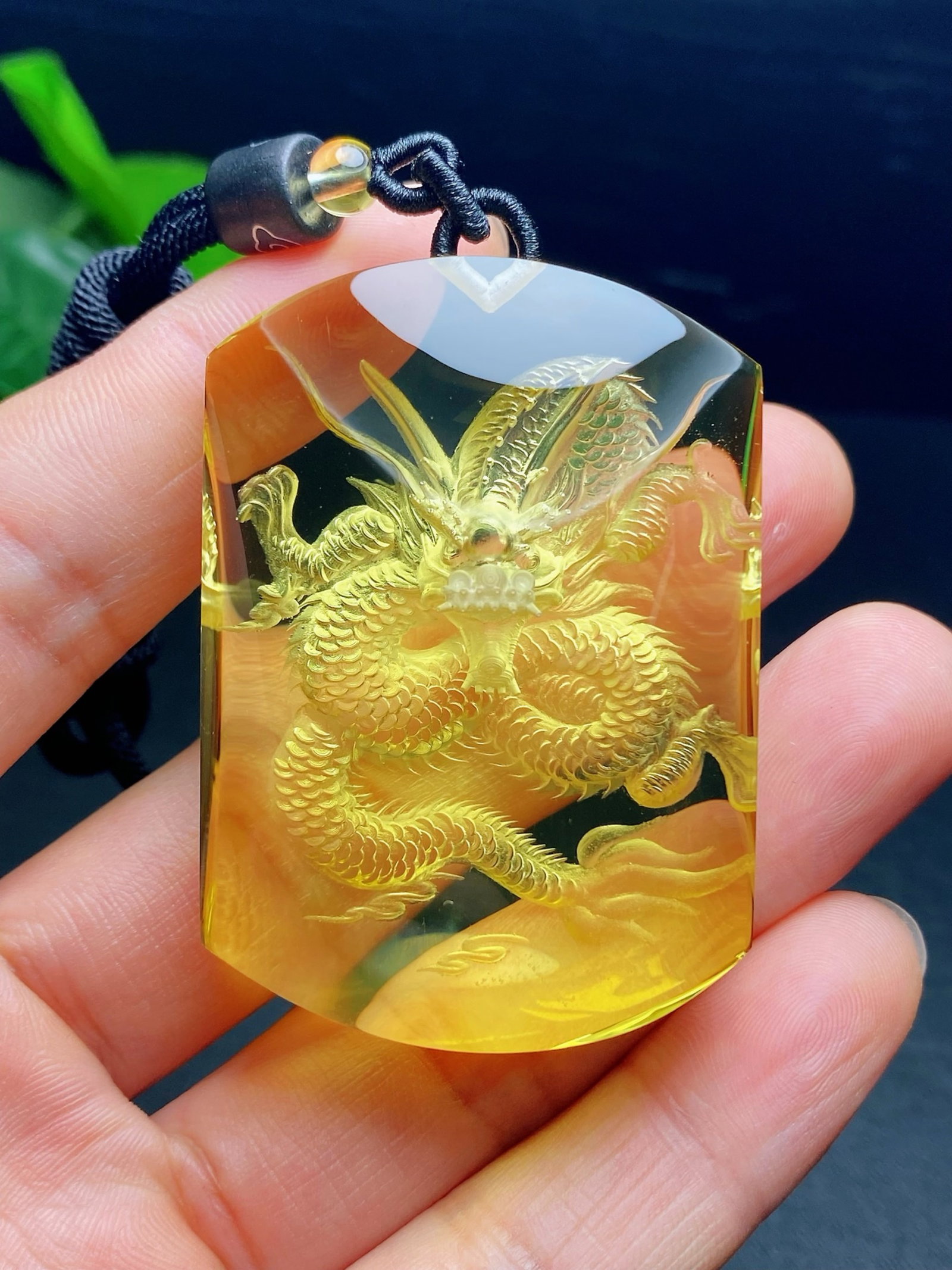 An Exquisite Crystal Dragon Pattern Pendant - 3