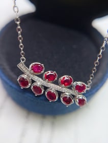 A Exquisite 18k Gold Inlaid 2.00ct Natural Ruby Pendant,Inlaid Diamond