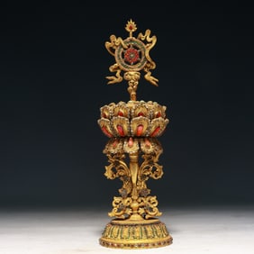 An Exquisite Gilt Bronze Inlaid Gems Ornament