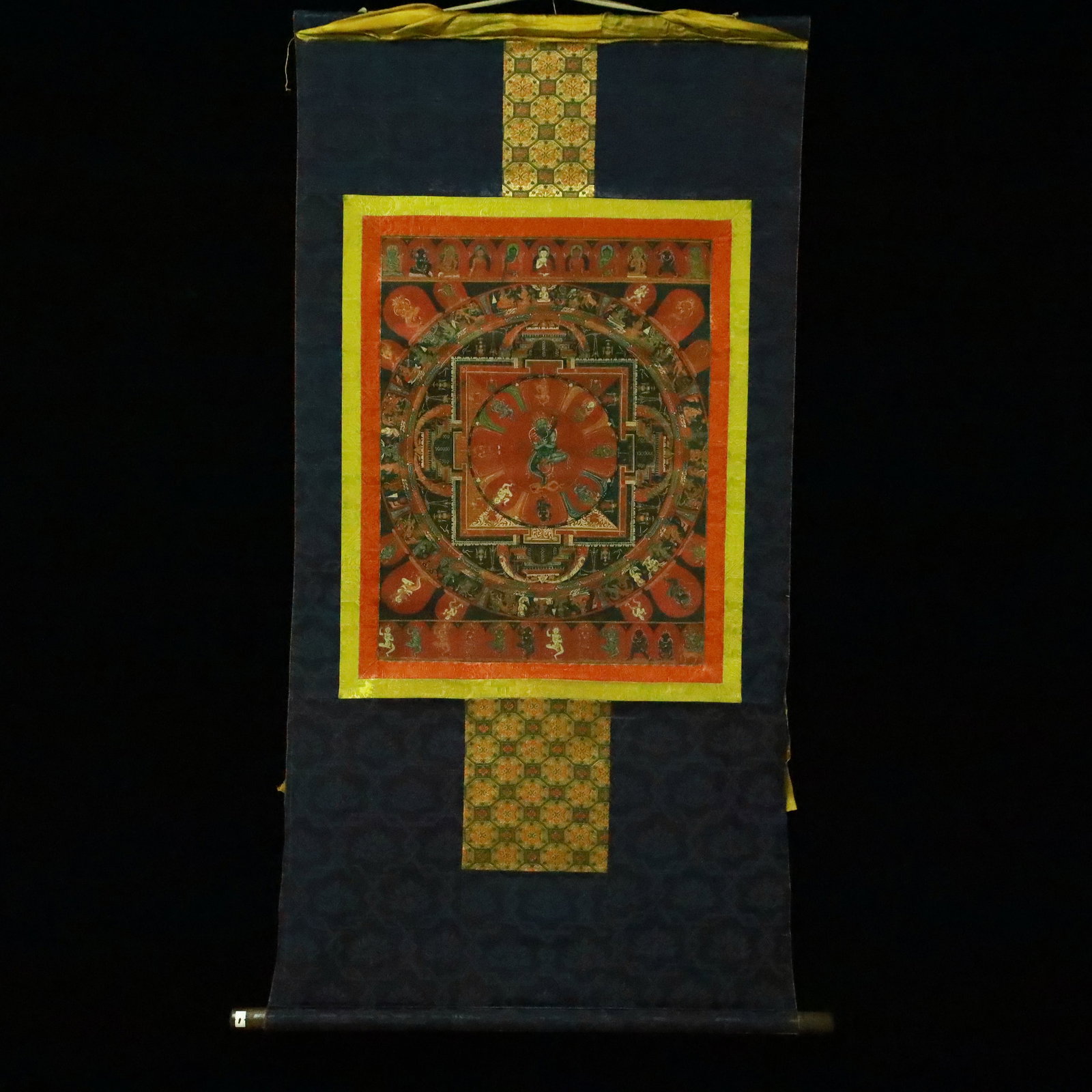 A Rare Brocade Painted Color Statue of Chakrasamvara Tangka: A Rare Brocade Painted Color Statue of Chakrasamvara Tangka,Qing Dynasty, China,Size:23.6inx48in 织锦彩绘胜乐金刚像唐卡,中ࢲ