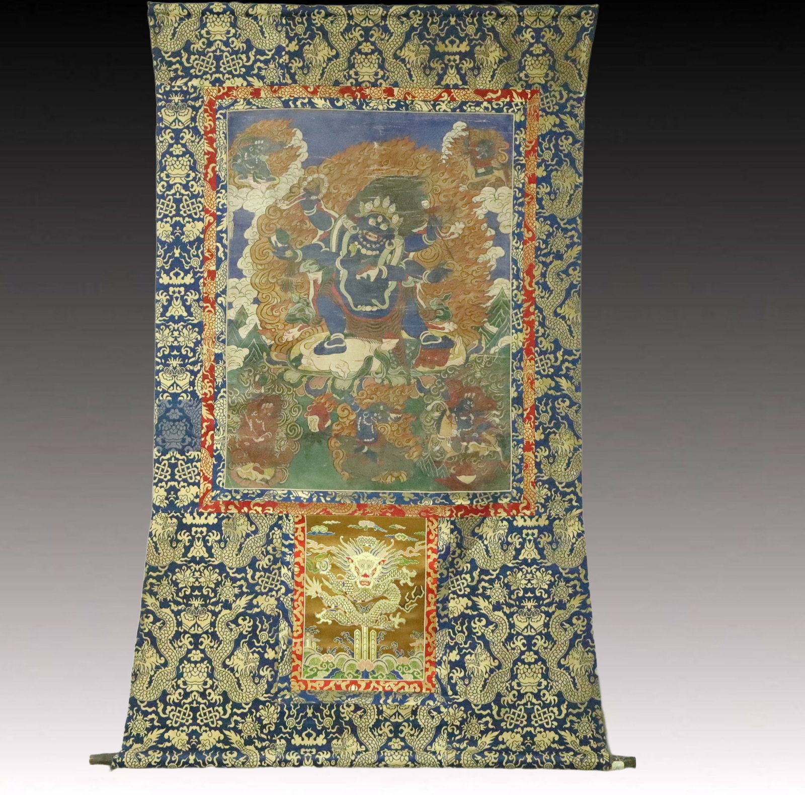 A Rare Brocade Painted Color Statue of Vajra Tangka: A Rare Brocade Painted Color Statue of Vajra Tangka,Qing Dynasty, China,Size:38.6inx61.4in 织锦彩绘金刚像唐卡,中国清代