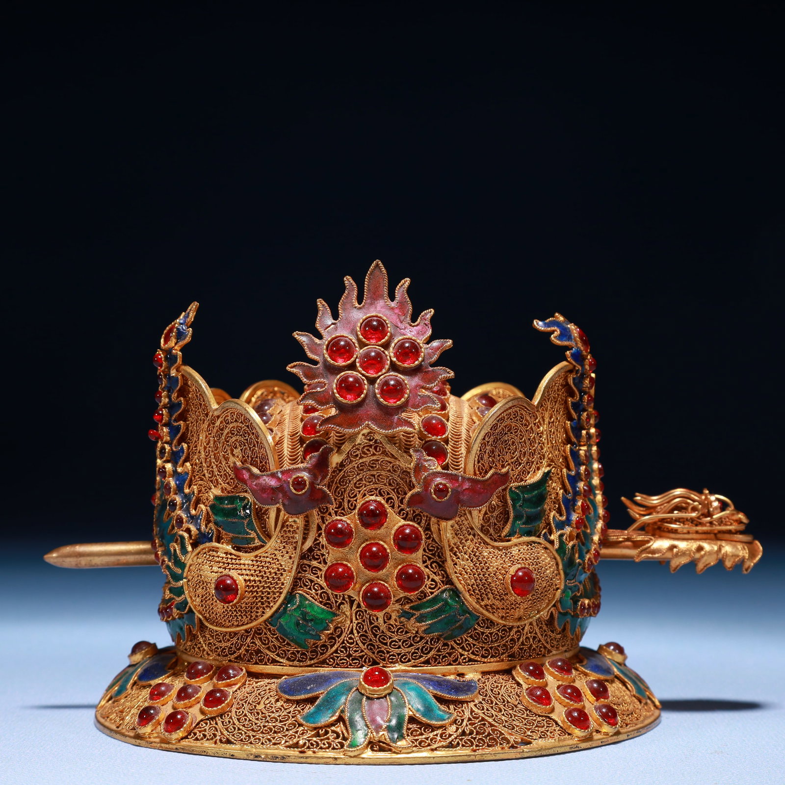 An Exquisite Filigree and Gilding Flower and Phoenix Pattern Hat,Inlaid Gems: An Exquisite Filigree and Gilding Flower and Phoenix Pattern Hat,Inlaid Gems,Qing Dynasty,China,Size:6.3inx4.7in,Weight:500g 掐丝鎏金花卉凤纹冠,&#