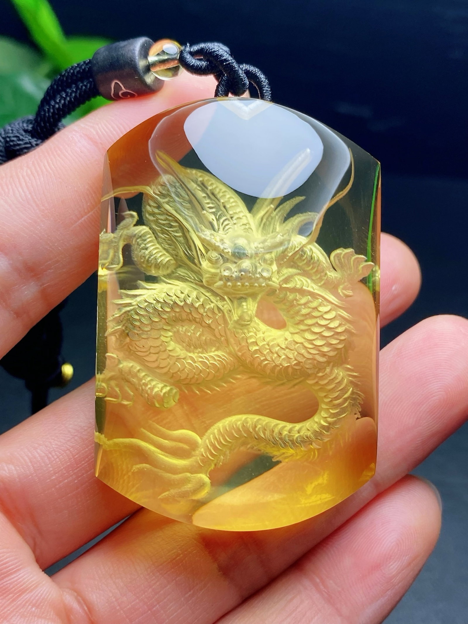 An Exquisite Crystal Dragon Pattern Pendant - 2