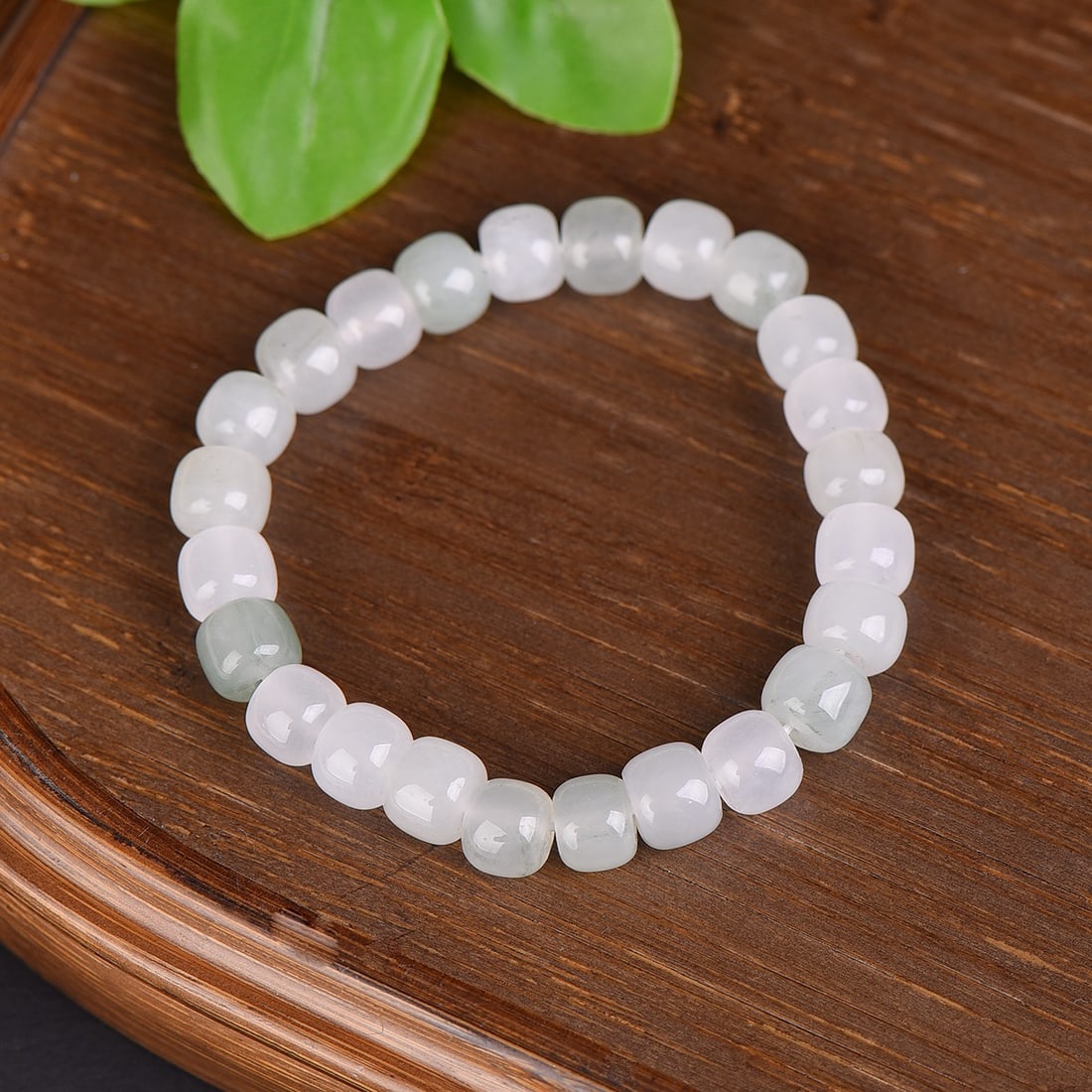An Exquisite Jadeite Bracelets - 5