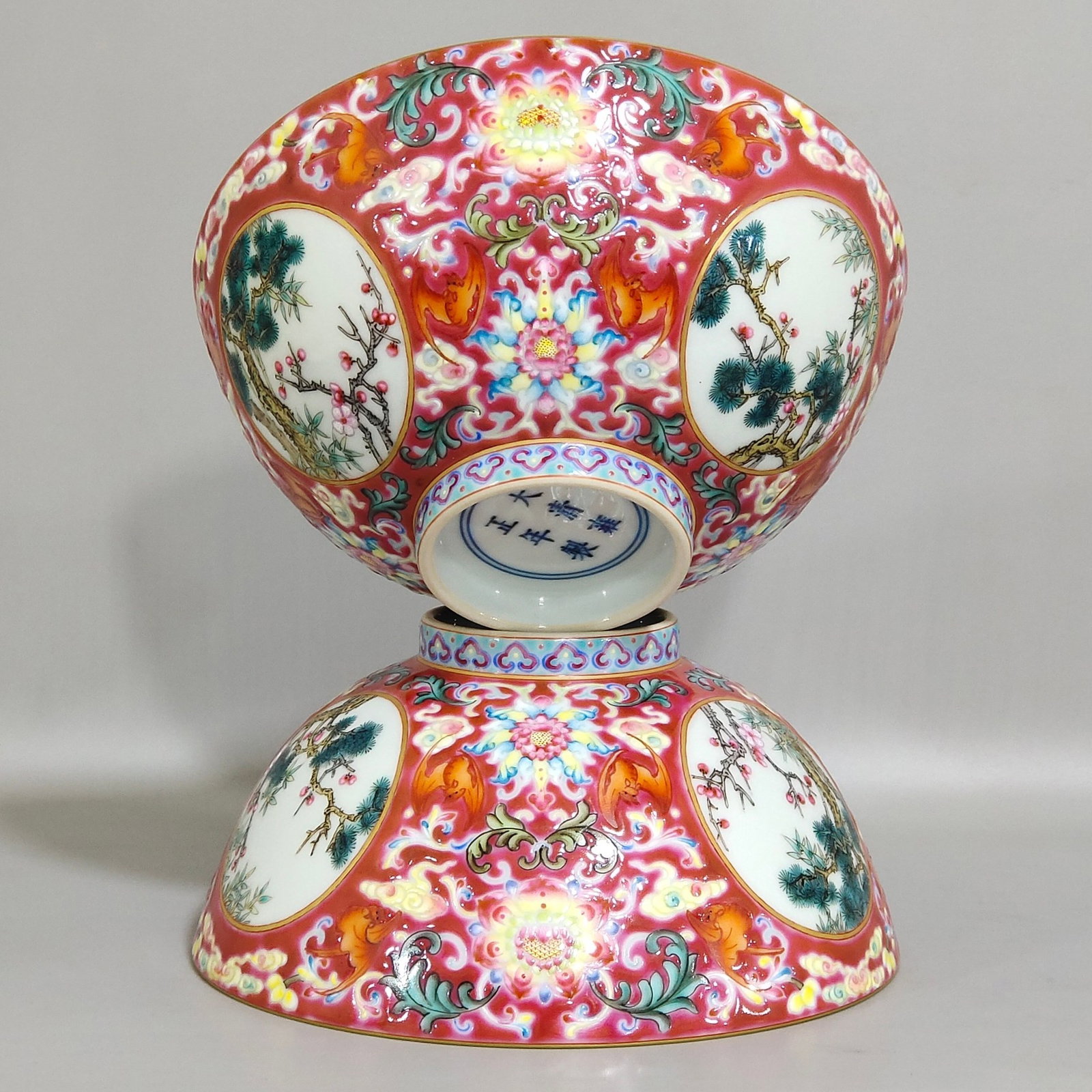 A Pair of Exquisite Ruby Red-Ground Famille-Rose Painted Gold Pine,Bamboo and Plum Blossom Pattern - 3