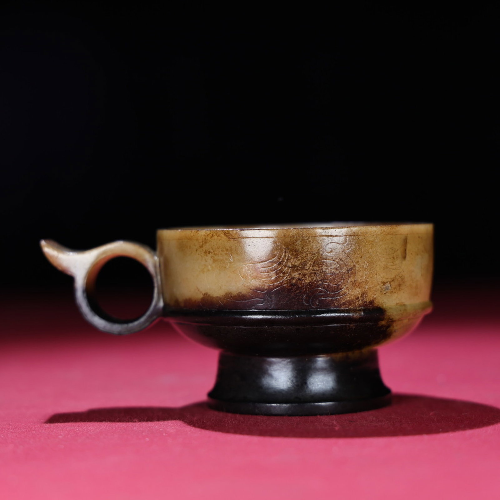 An Exquisite White Jade Dragon Pattern Cup - 4