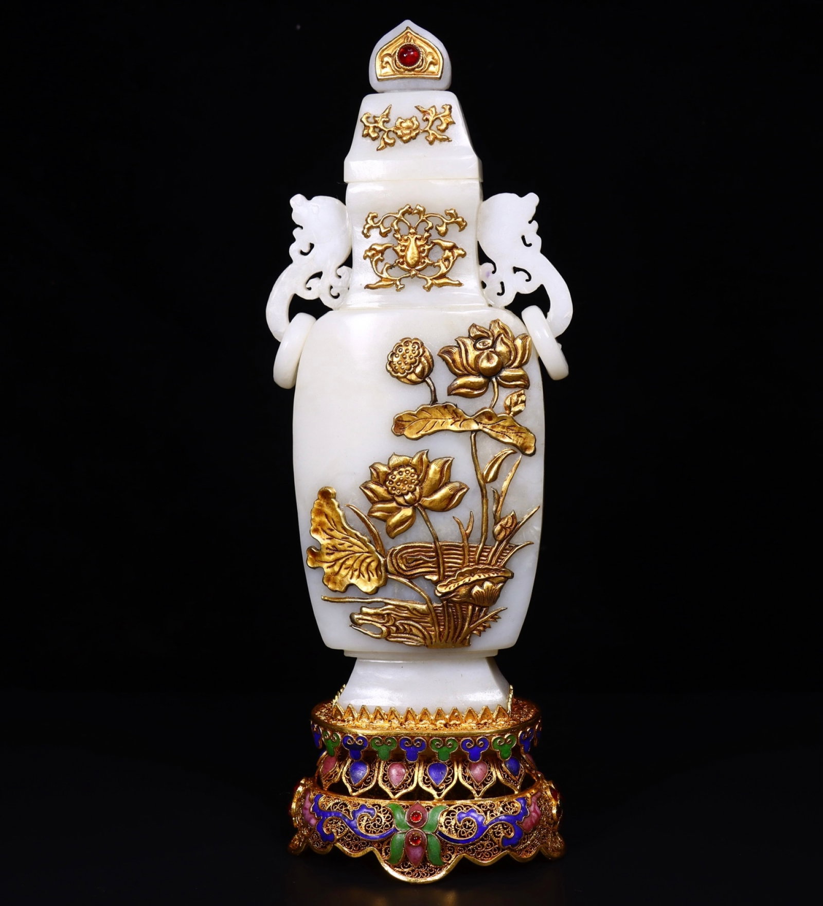 An Exquisite White Jade Cover with Gold Lotus Pattern Double-Ears Vase with Cover: An Exquisite White Jade Cover with Gold Lotus Pattern Double-Ears Vase with Cover,Qing Dynasty, China,Qianlong Four-character Mark,Size:4.3inx2.8inx12.2in,Weight:1120g 白玉包金