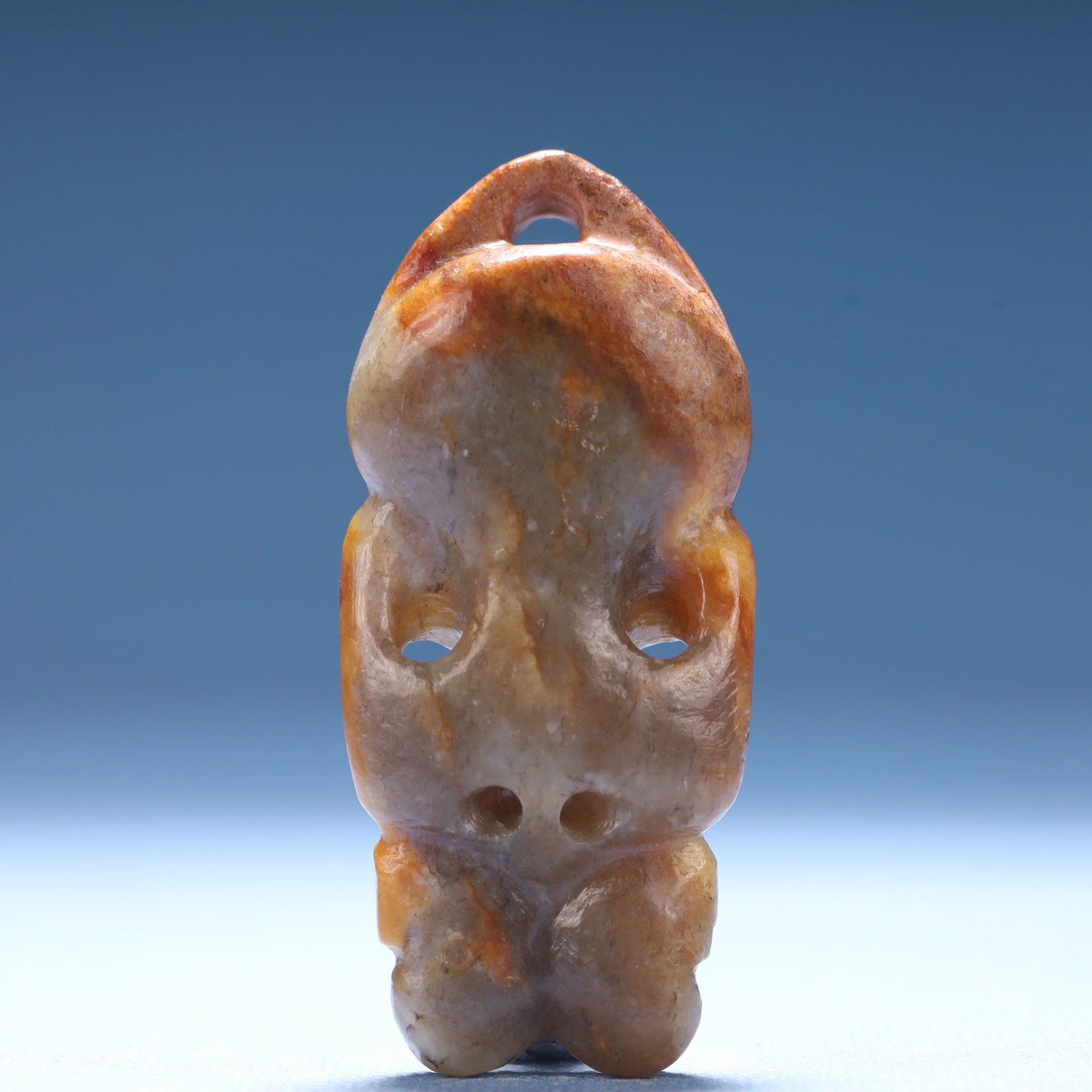An Archaic Hongshan Culture Yellow Jade Figure Ornament: An Archaic Hongshan Culture Yellow Jade Figure Ornament,Ancient Time,China,Size:1.2inx0.5inx2.6in,Weight:39.5g 红山文化黄玉人物摆件,中