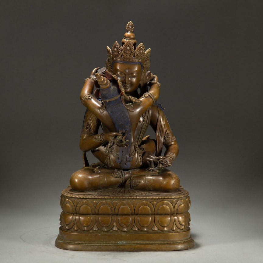 A Solemn Alloy Copper Statue of Vajrasattva: A Solemn Alloy Copper Statue of Vajrasattva,Ming Dynasty,China,Size:12.6inx7.9inx20.1in,Weight:17980g 合金铜金刚萨陲像,中国明代
