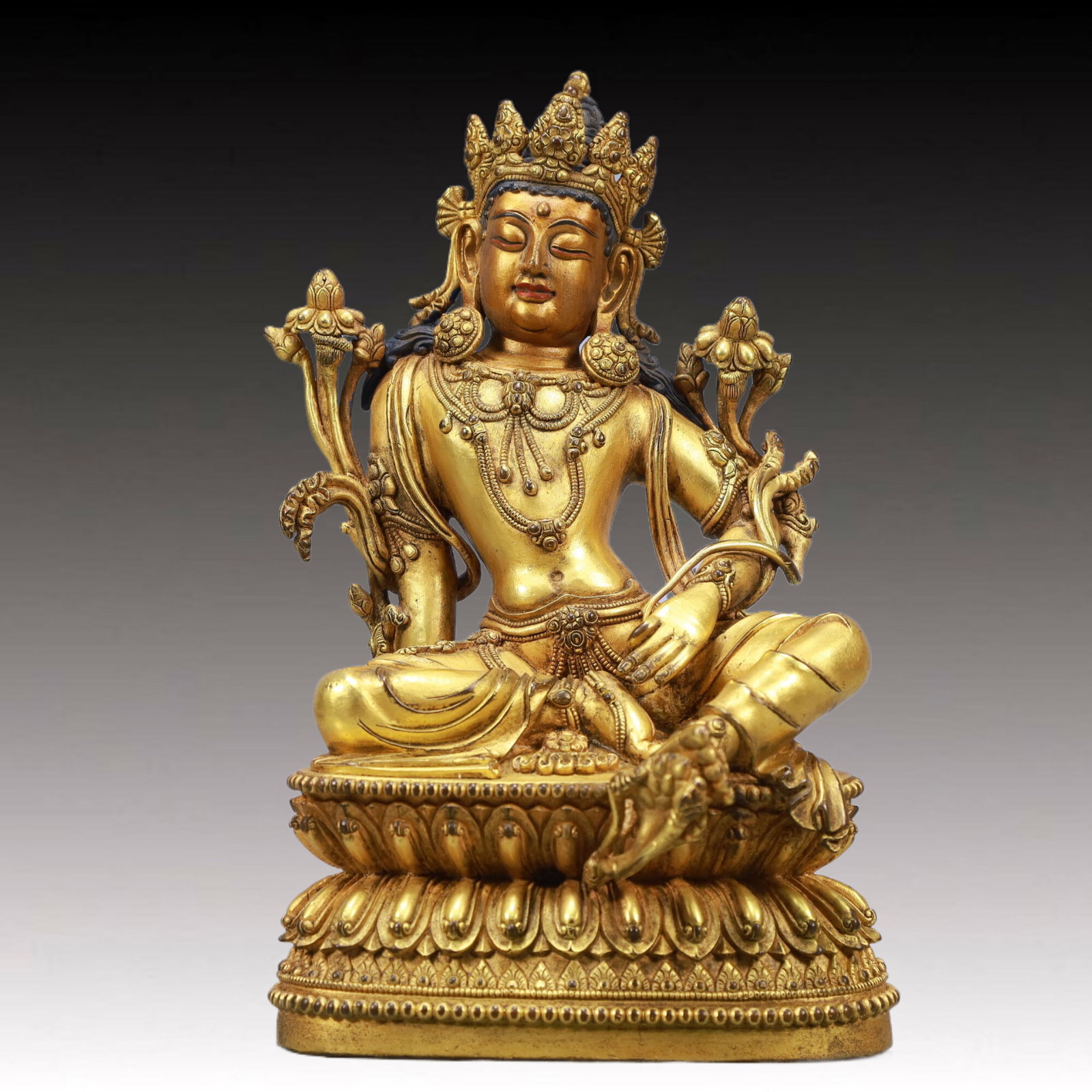 A Solemn Gilt Bronze Green Statue of Tara: A Solemn Gilt Bronze Green Statue of Tara ,Ming Dynasty, China,Yongle Six-character Mark,Size:6.1inx5.9inx10.6inWeight:4350g 铜鎏金绿度母像,中国&#