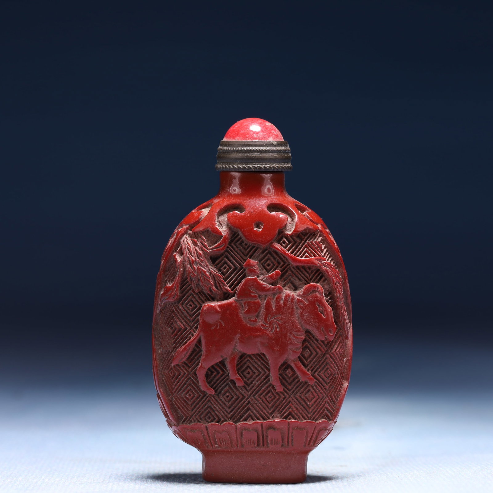 An Exquisite Glass Character and Story Pattern Snuff Bottle: An Exquisite Glass Character and Story Pattern Snuff Bottle,Qing Dynasty,China,Size:1.4inx0.8inx3in,Weight:35g 琉璃人物故事纹鼻烟壶,中