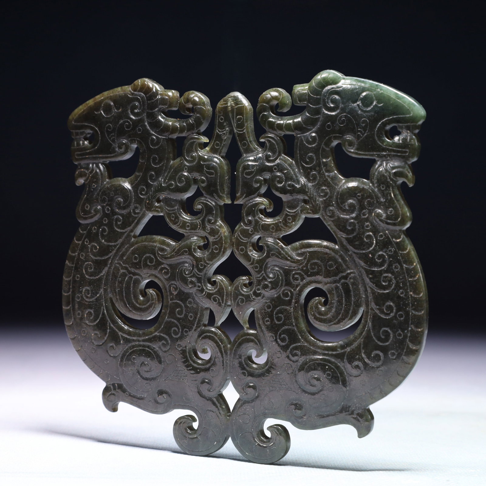 An Exquisite Jasper Dragon Pattern Pendant - 4