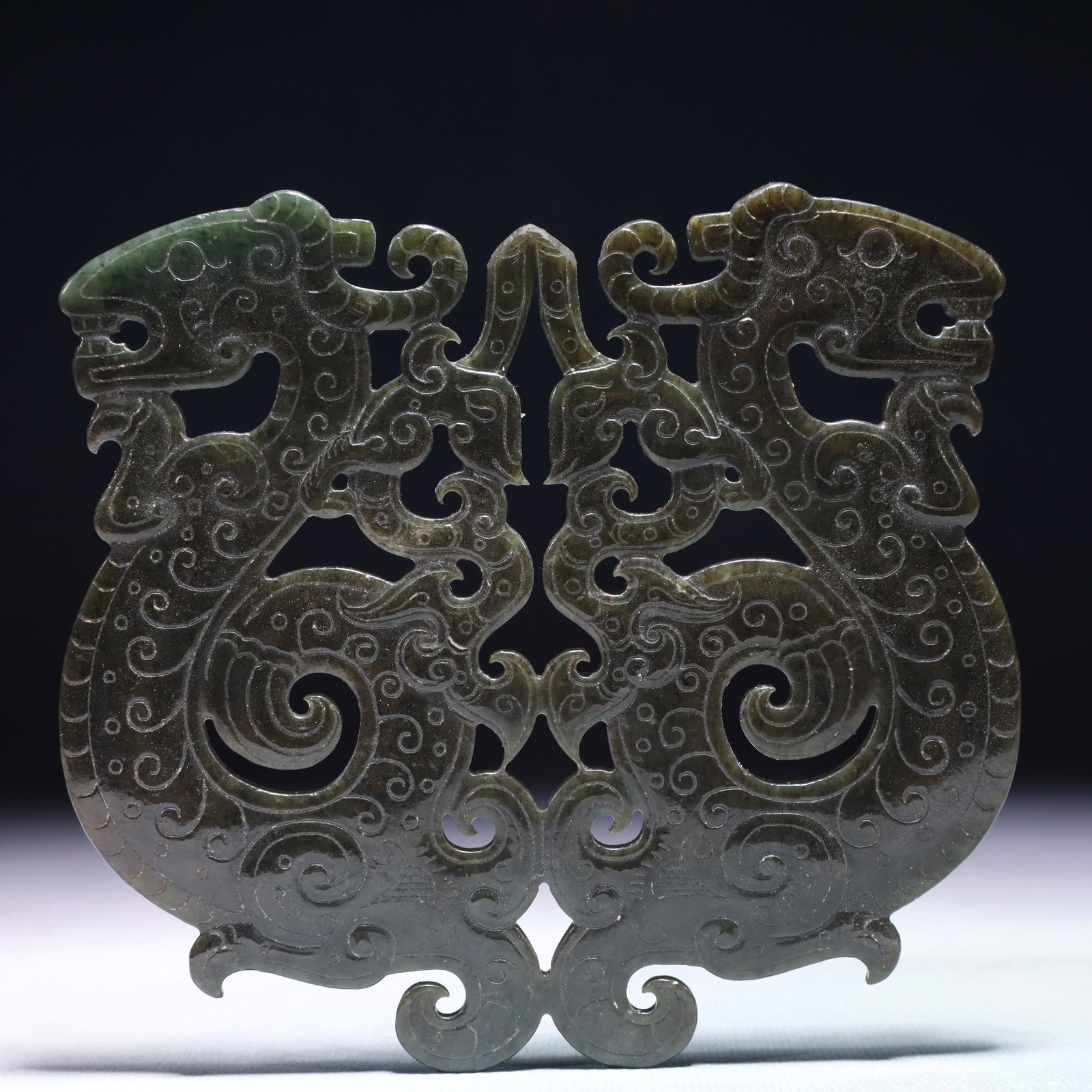 An Exquisite Jasper Dragon Pattern Pendant - 6
