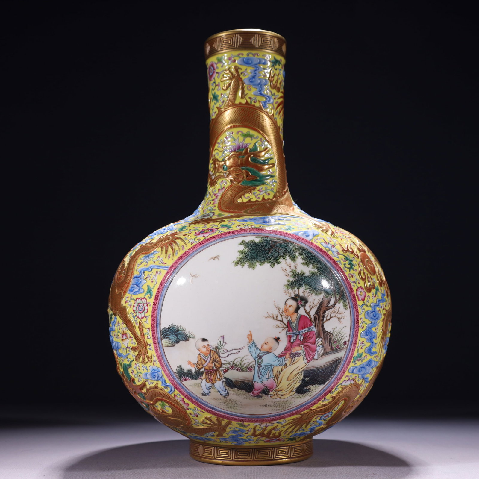 An Exquisite Enamel Painted Gold Character and Story Pattern Vase (1 of 14)