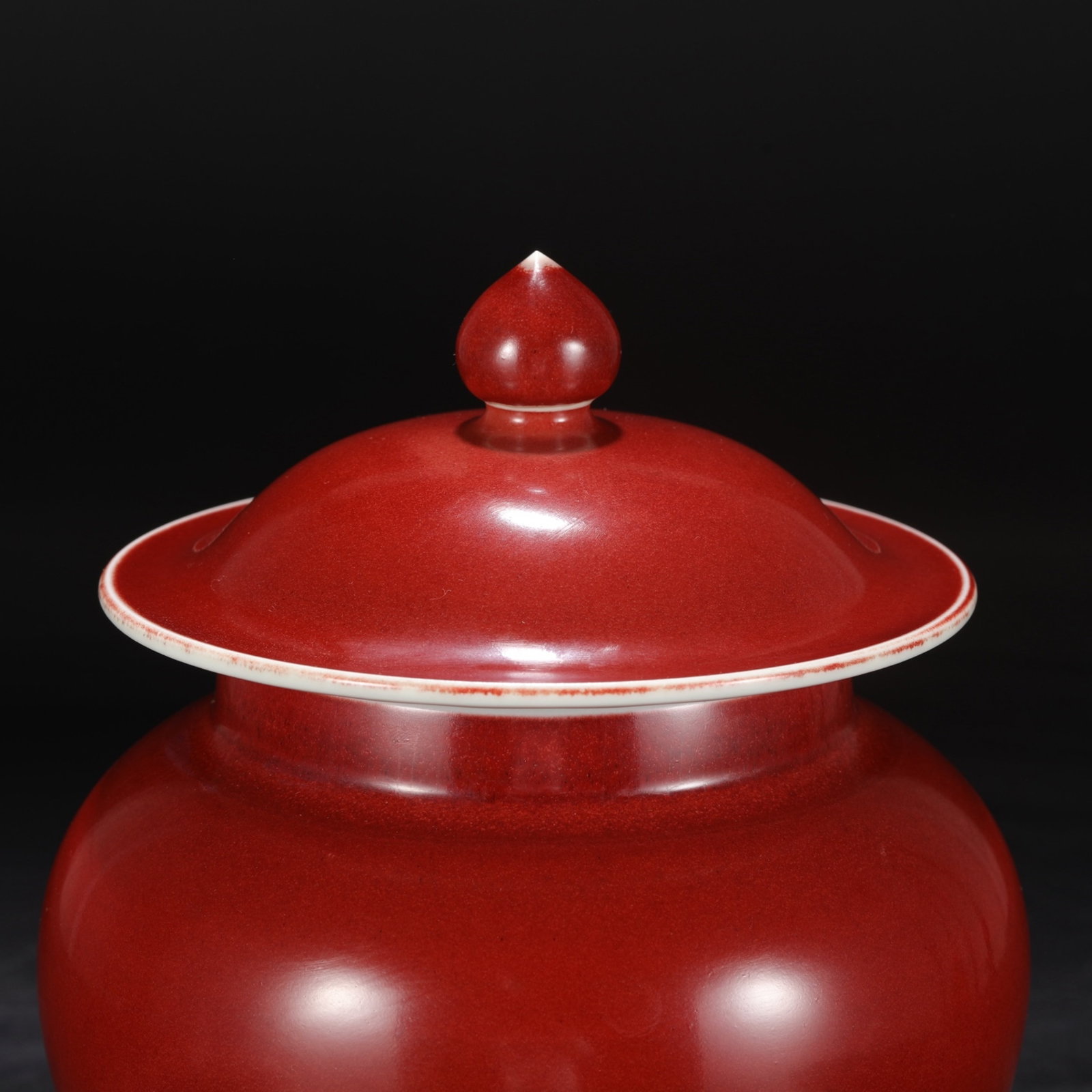 An Exquisite Ruby red-Glazed Jar with Cover - 3