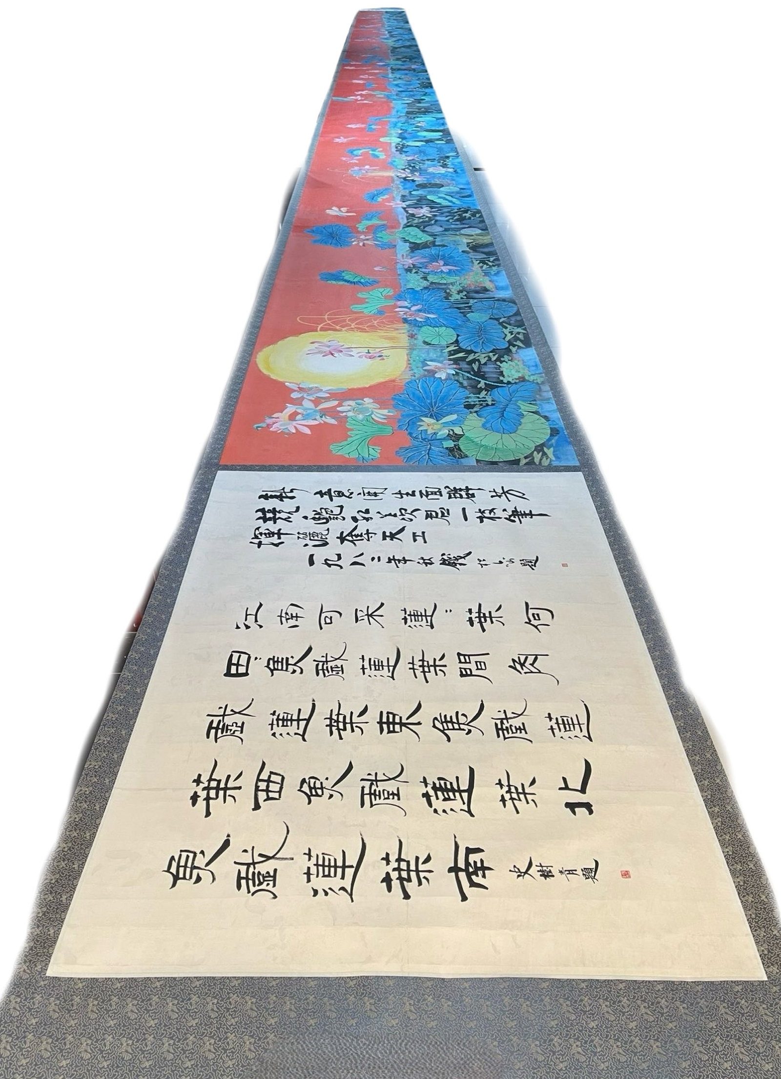 A Chinese Hand Scroll Ink Painting of Lotus on Paper: A Chinese Hand Scroll Ink Painting of Lotus on Paper,Huang Yongyu,Size:1574.8in 一幅中国水墨荷花画手卷,黄永玉