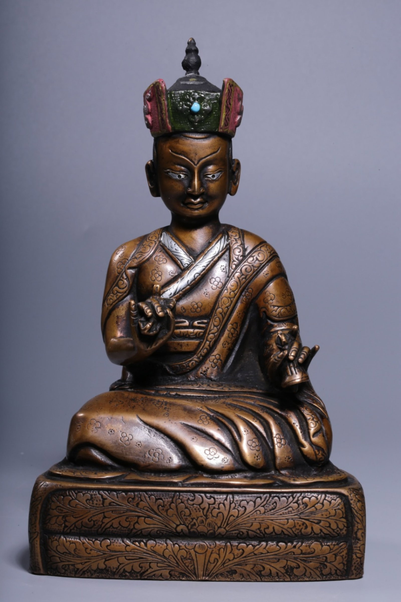 A Rare Bronze Inlaid Silver Statue of Guru: A Rare Bronze Inlaid Silver Statue of Guru,Qing Dynasty, China,Size:2.4inx4.9inx3.5in,Weight:836g 铜错银上师像,中国清代