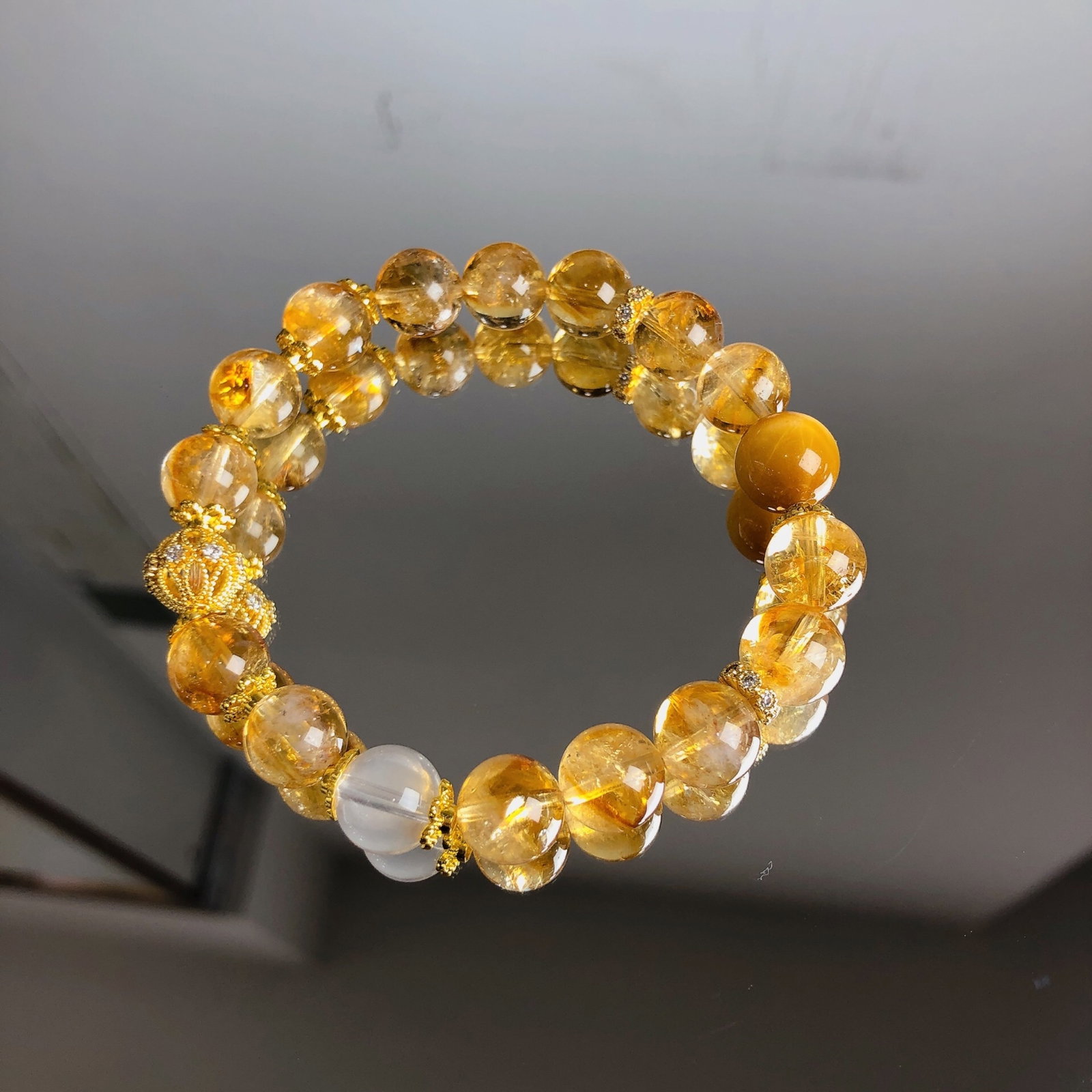 An Exquisite Crystal Bracelets - 2