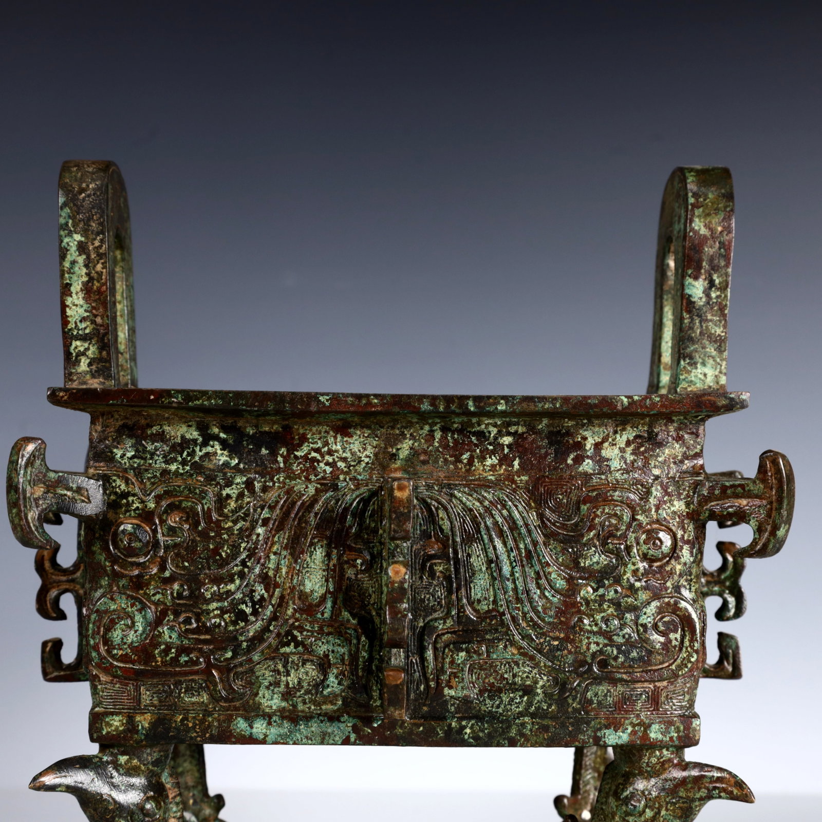 A Rare Bronze Elephant Pattern Ding - 2