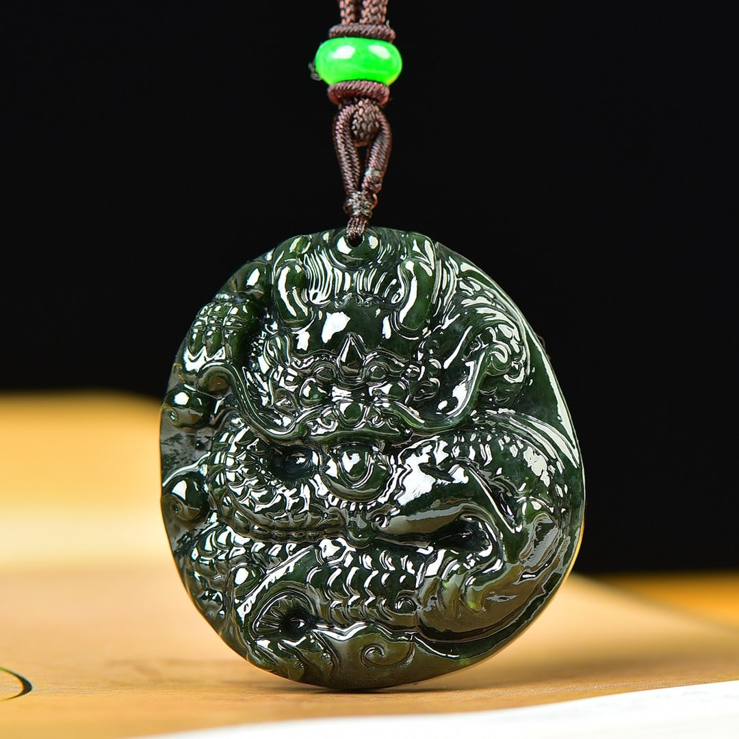 An Exquisite Jasper Dragon Pattern Pendant - 2