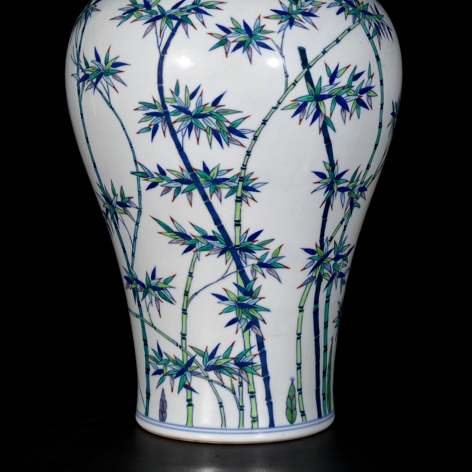 A Rare Doucai Bamboo Pattern Vase - 3