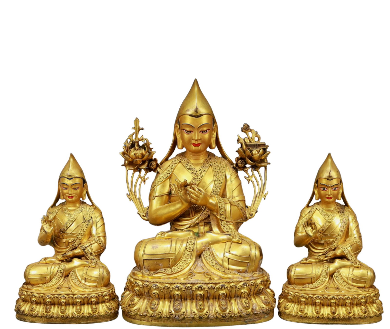 A Set of Solemn Gilt Bronze Statue of Tsongkhapa: A Set of Solemn Gilt Bronze Statue of Tsongkhapa,Ming Dynasty, China,Size:11.8inx8.3inx18.1in/7.9inx5.5inx12.6in,Total Weight:18050g 一组铜鎏金宗喀巴
