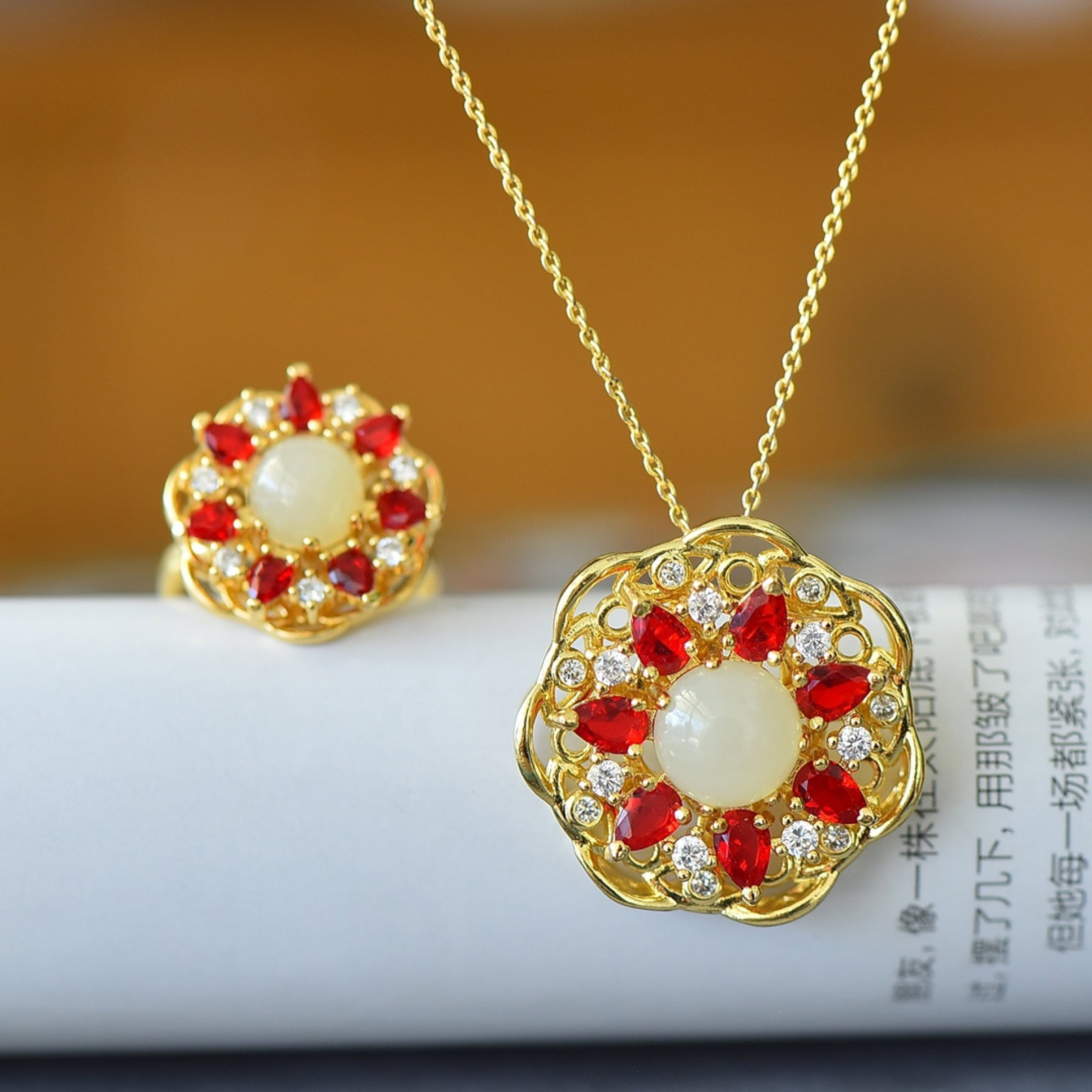A Set of Fine Bronze-Gold Plated Inlaid White Jade Jewelry,Inlaid Diamond: A Set of Fine Bronze-Gold Plated Inlaid White Jade Jewelry,Inlaid Diamond,Size:(Necklace)10mmx10mm,(Ring)8mmx8mm