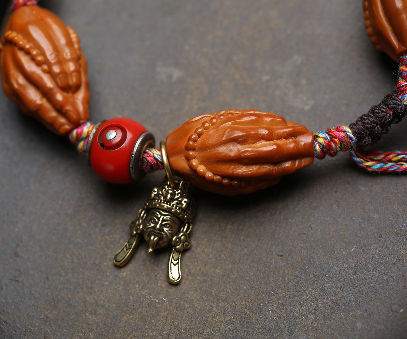 An Exquisite Olive Pit Bergamot Pattern Bracelets - 5