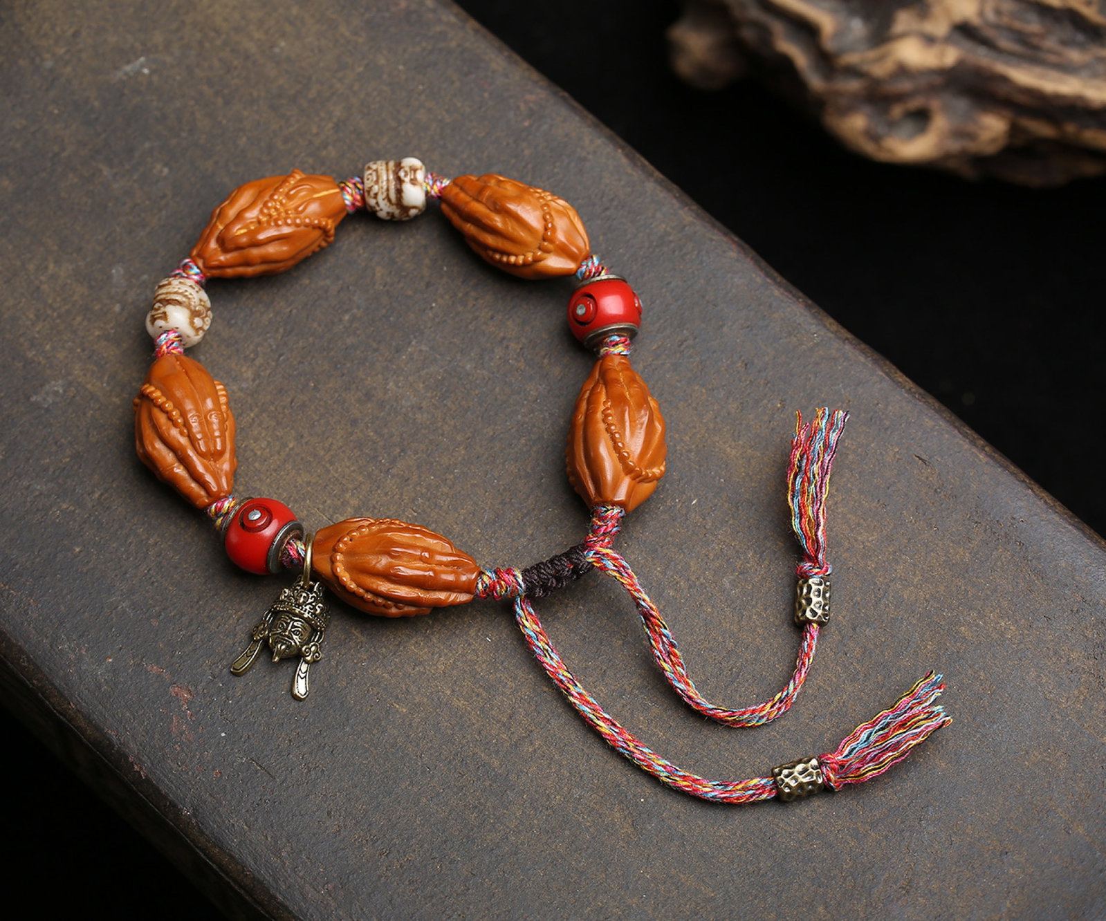 An Exquisite Olive Pit Bergamot Pattern Bracelets - 6