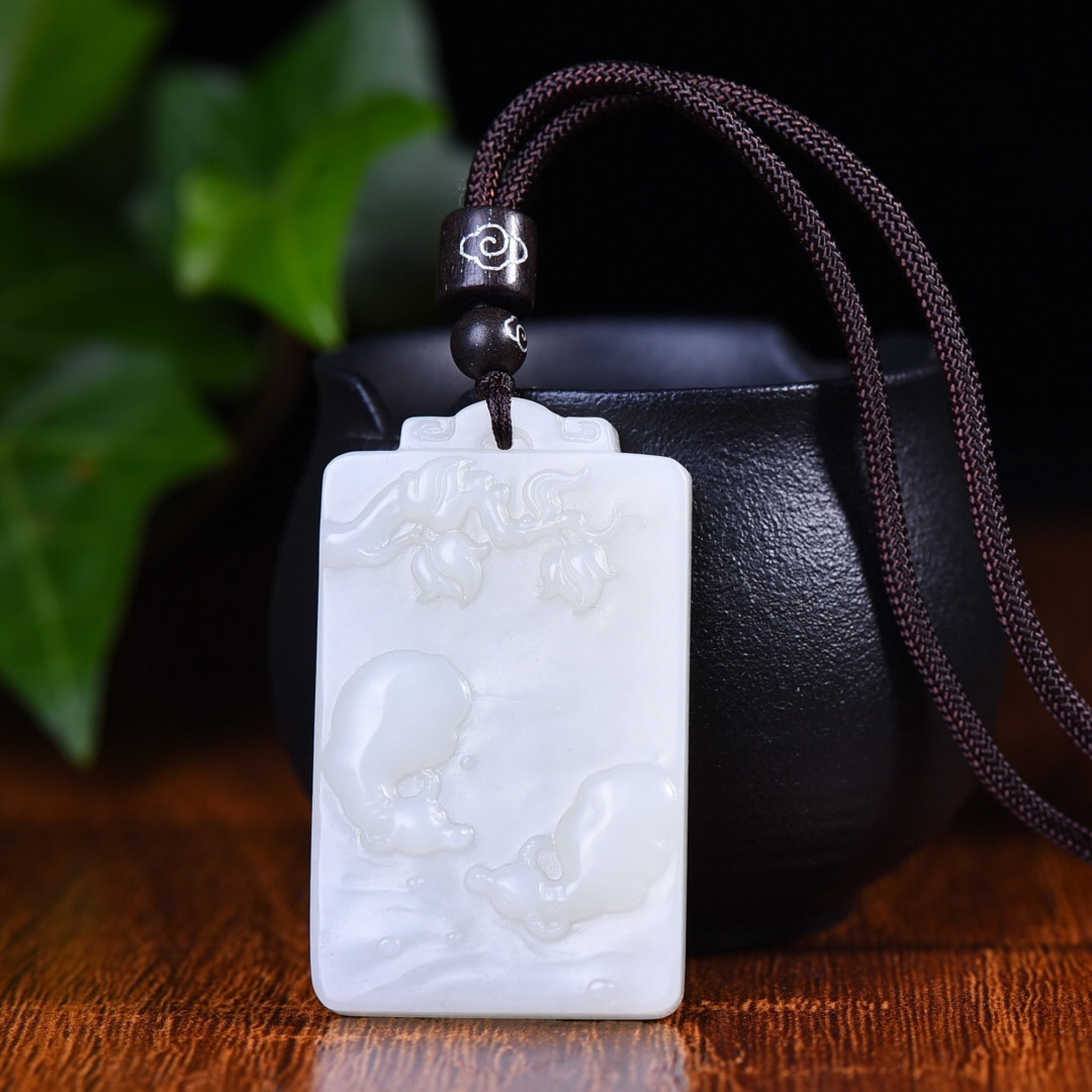 An Exquisite White Jade Buffalo Pattern Pendant: An Exquisite White Jade Buffalo Pattern Pendant,Size:30mmx50mm (寓意)扭转乾坤子冈牌,料子白润细腻