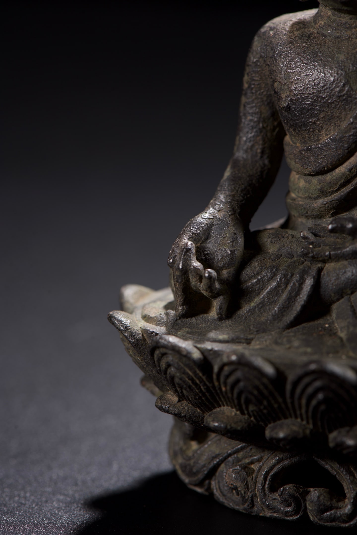 An Exquisite Copper Buddha Statue - 3